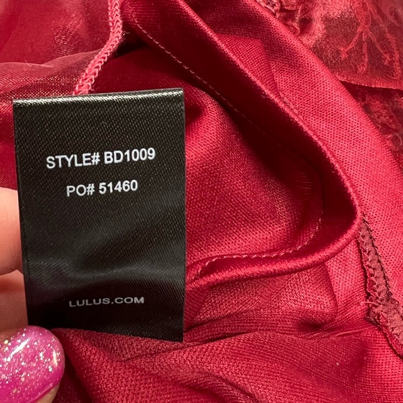 Lulu’s Lavish Lifestyle Burgundy Embroidered Ruffled Mini Dress New With Tags XS - Picture 11 of 15